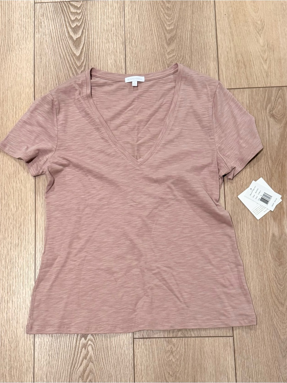 Beyond Yoga Dusty Rose V-Neck Short Sleeve Tee